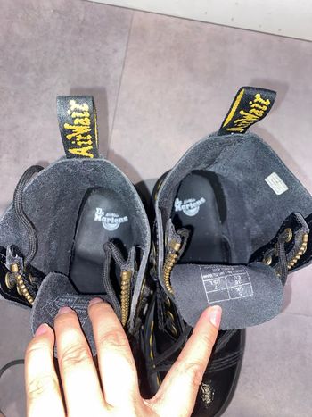 Dr Martens sainclair