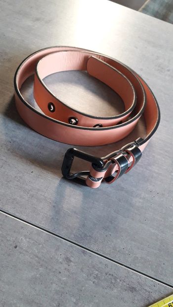 Ceinture rosée