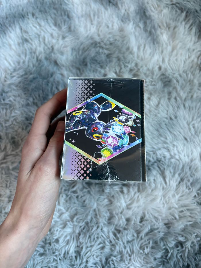 Boite surprise Pokémon évolution prismatique ev8.5 - photo numéro 7