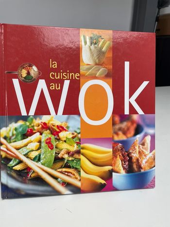 Livre de cuisine « la cuisine au Wok »