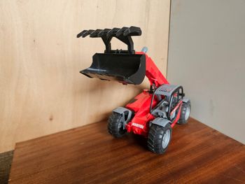 Télescopique Manitou MLT 633 Bruder