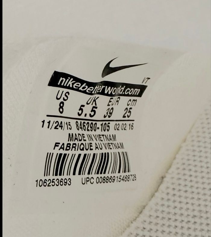 Baskets Nike Air Presto – Taille 39 – blanc cassé – Neuf avec étiquette - photo numéro 7