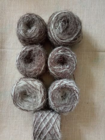 Lot de 7 Pelotes Fantaisie Tons Marrons et Blancs (365g)