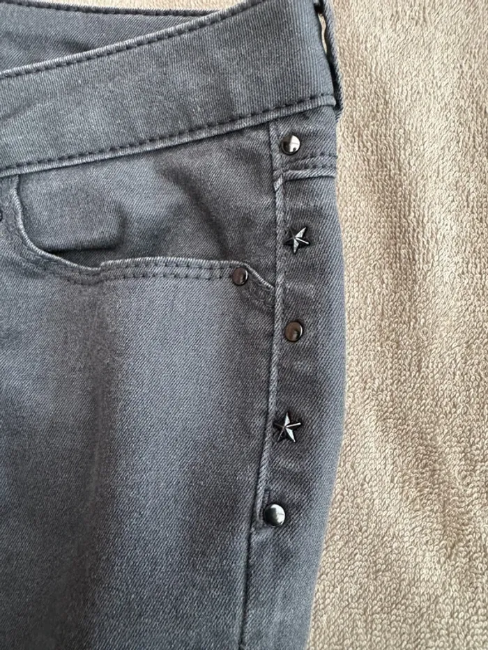 Pantalon Cache cache taille 40 en parfait état - photo numéro 6