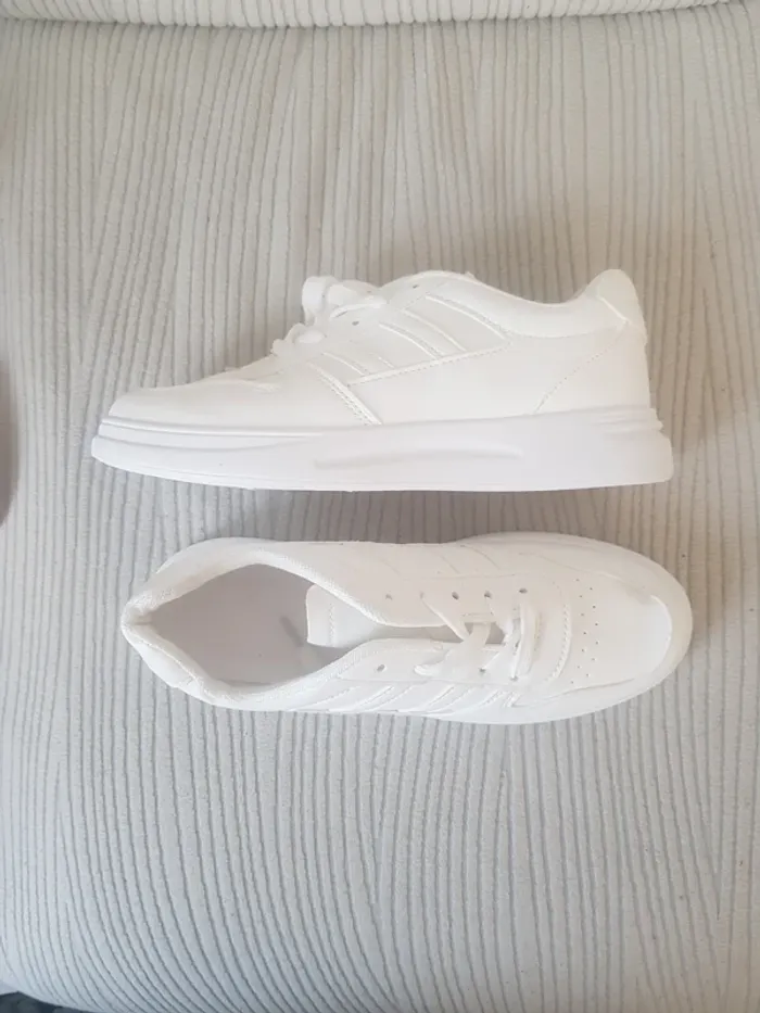 Chaussures Blanches Basique Femme T40