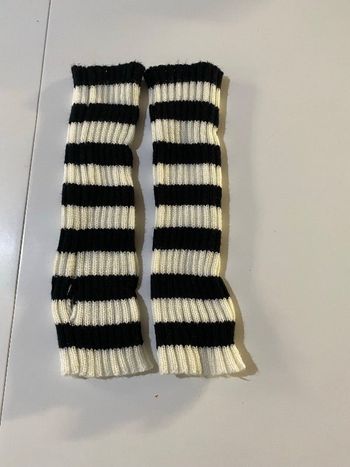 Mitaines noir et blanc