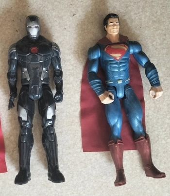 Lot de 2 grandes Figurines supers heros