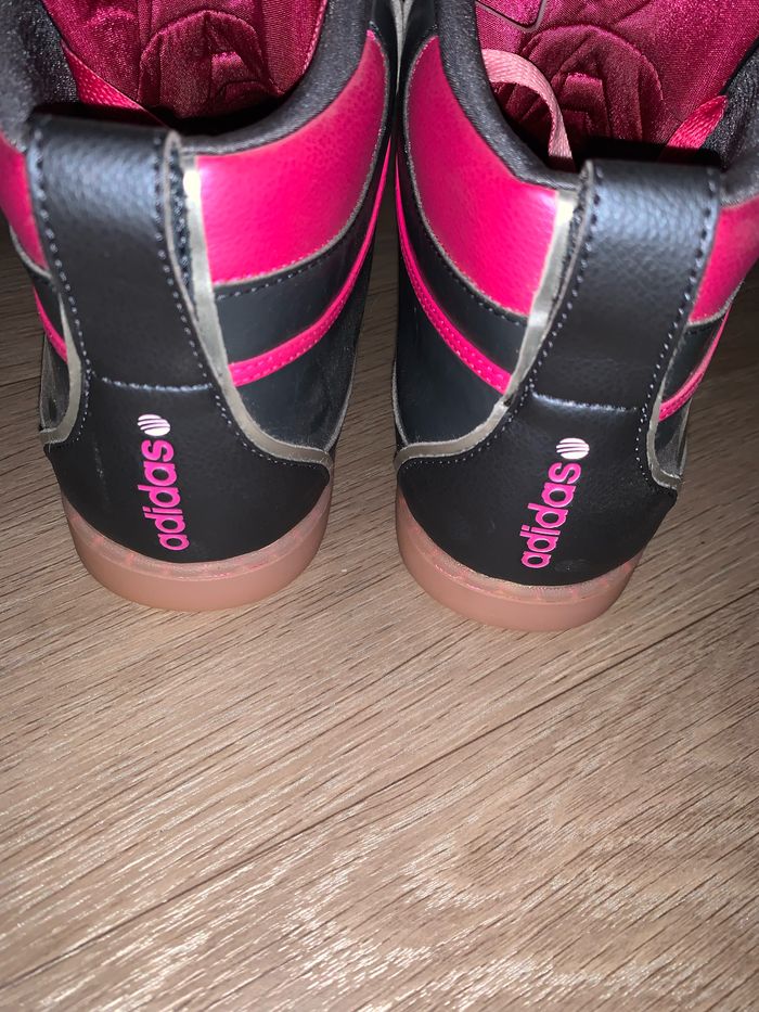 Baskets Adidas Neuf - photo numéro 4