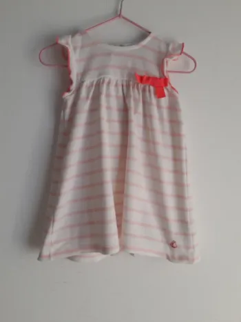 Ribe fille petit bateau