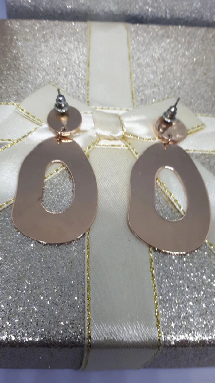 Boucles d'oreilles fantaisie - photo numéro 4