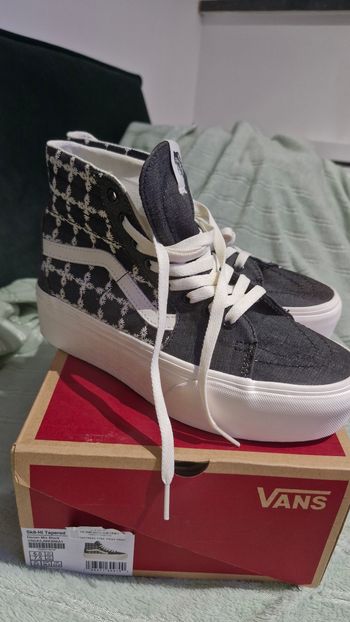 Vans montantes femme 38 neuves