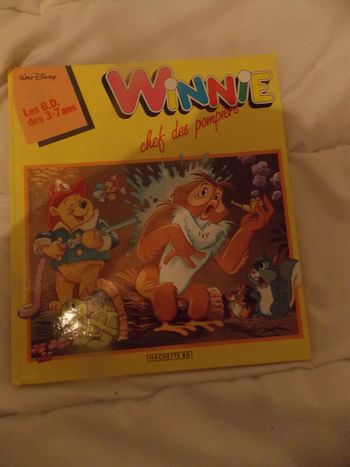 Livre Winnie chef des pompiers Walt Disney