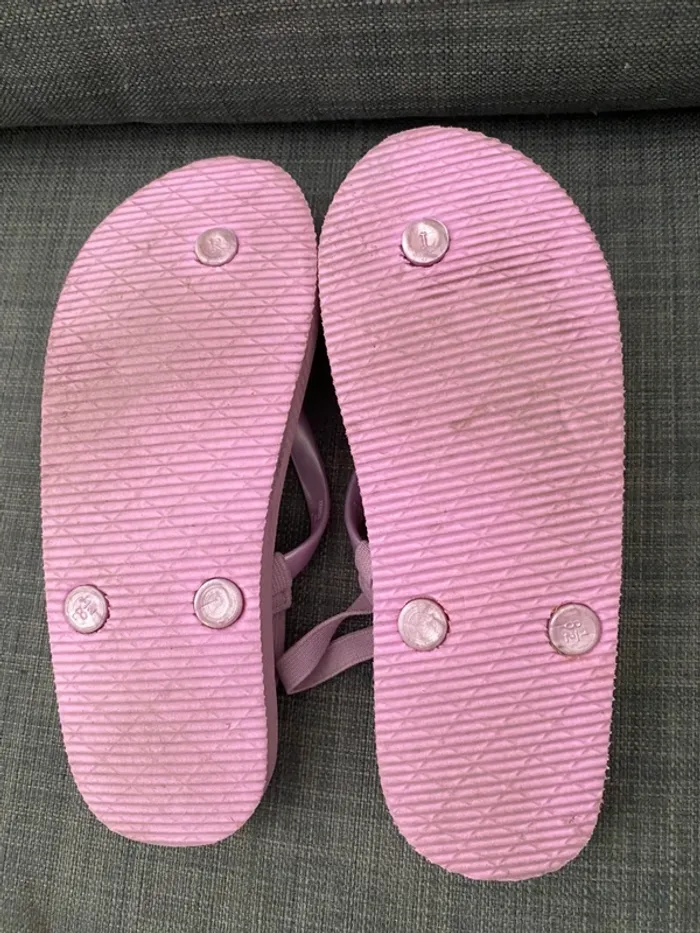 Tongs fille - photo numéro 3
