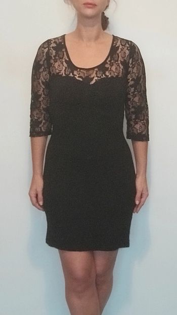 Petite robe noire dos dentelle taille 40