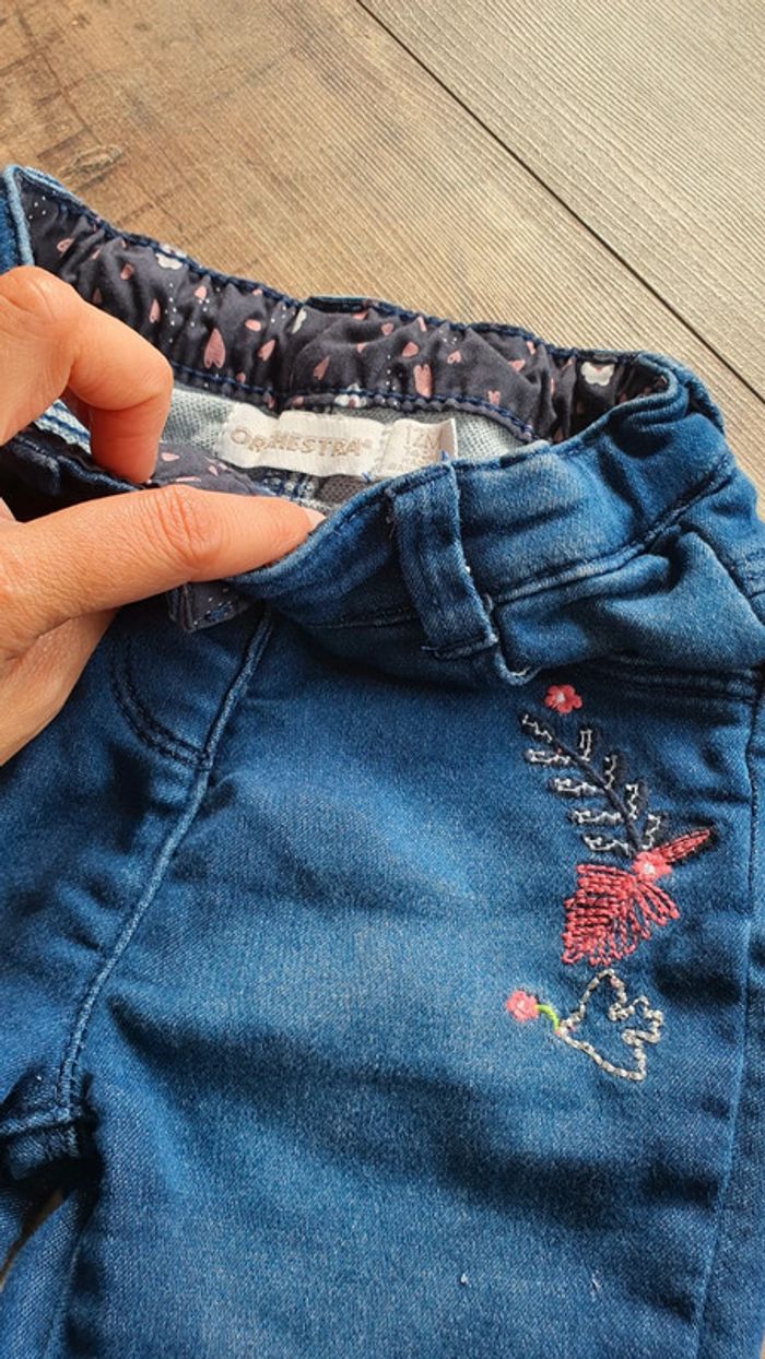Jean orchestra 12 mois mais taille 18 mois en très bon état - photo numéro 2