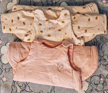 Lot de deux gigoteuses Vertbaudet 0/6mois 