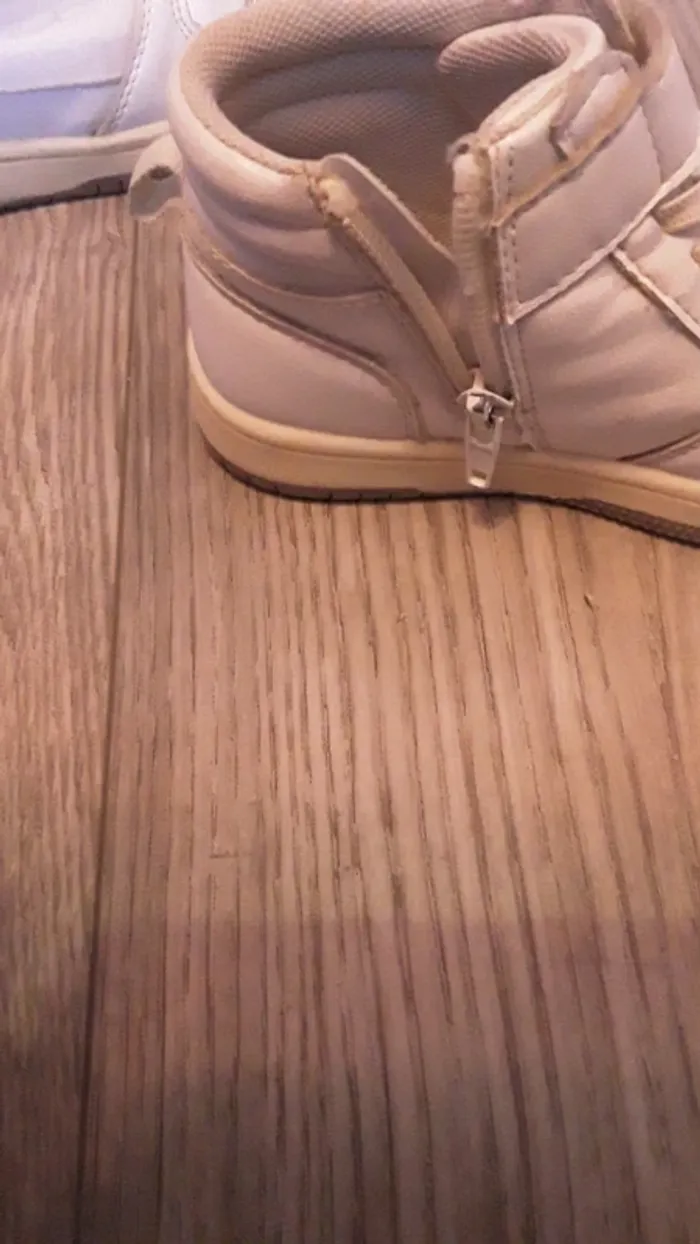 Chaussures blanches et marron taille 26 fermeture éclair scratch chaussures montantes - photo numéro 2
