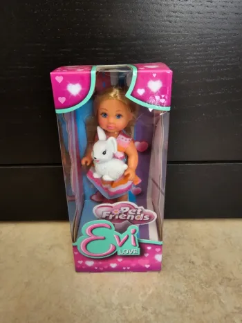 mini poupée avec lapin 12 cm Evi love