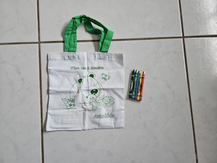 Mon sac à doudou A colorier Neuf U22 - photo numéro 2