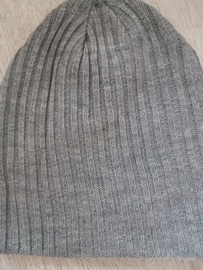 Bonnet neuf - photo numéro 3