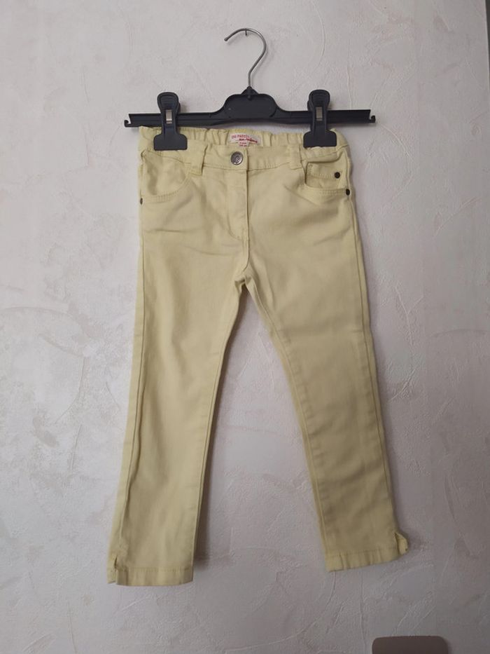 pantacourt jaune 4 ans