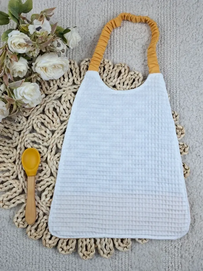 Bavoir élastiqué motifs batman - photo numéro 2