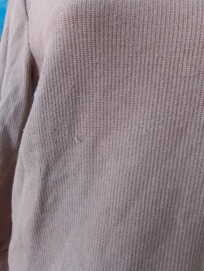 Pull col en V - photo numéro 4