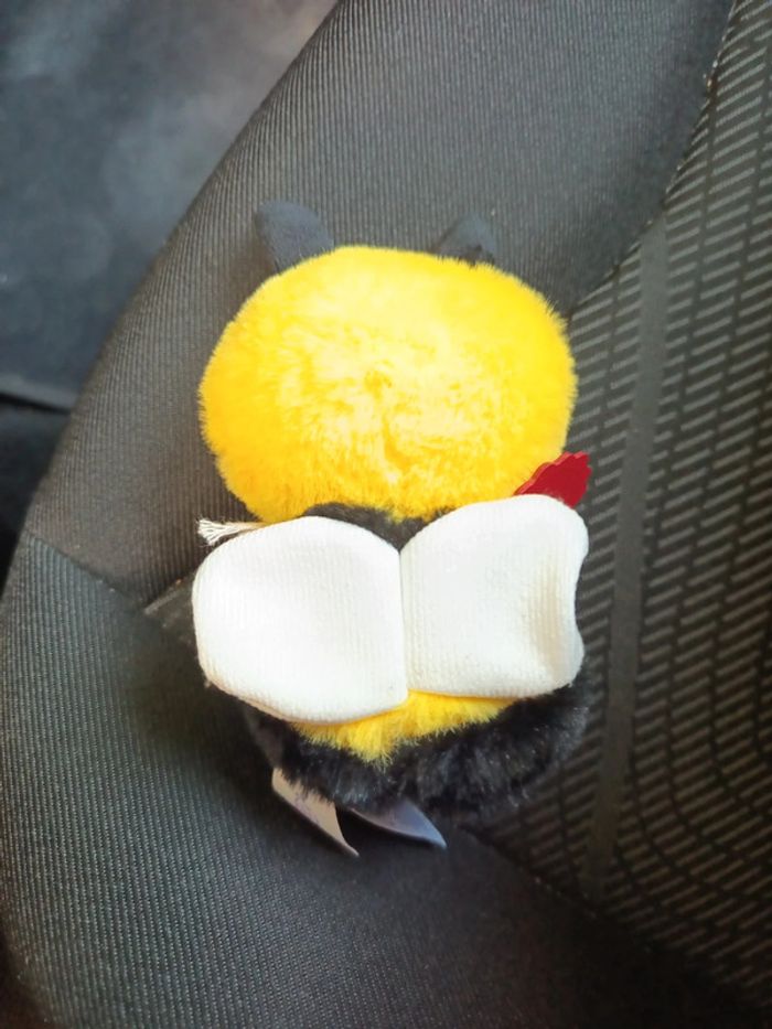 Petite peluche abeille Adoptable world - photo numéro 2