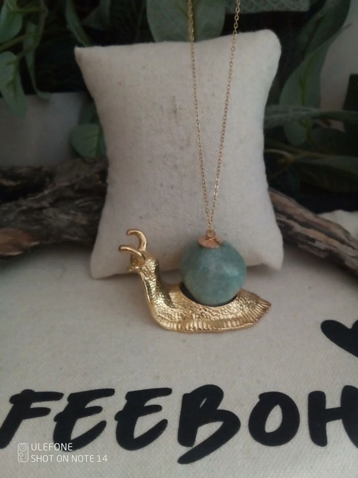Collier escargot en pierre naturelle d'aventurine - photo numéro 2