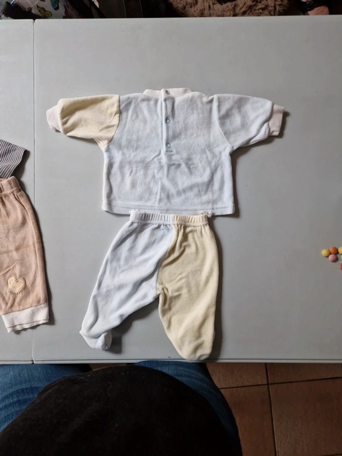Lot de pyjama + 1 pantalon velou - photo numéro 3