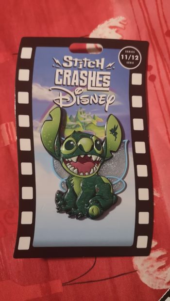 Pin's stitch crashes Peter pan