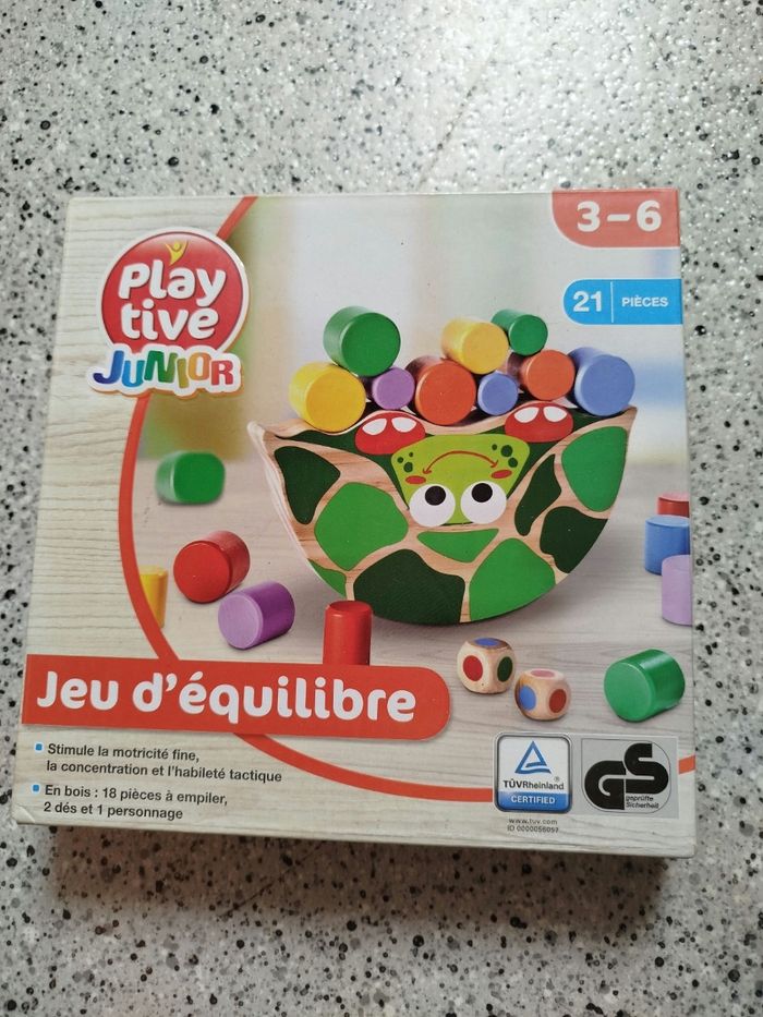 Jeu d'équilibre en bois