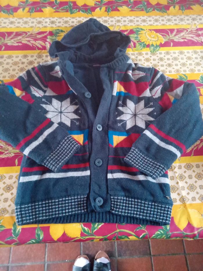 Gilet capuche double polaire