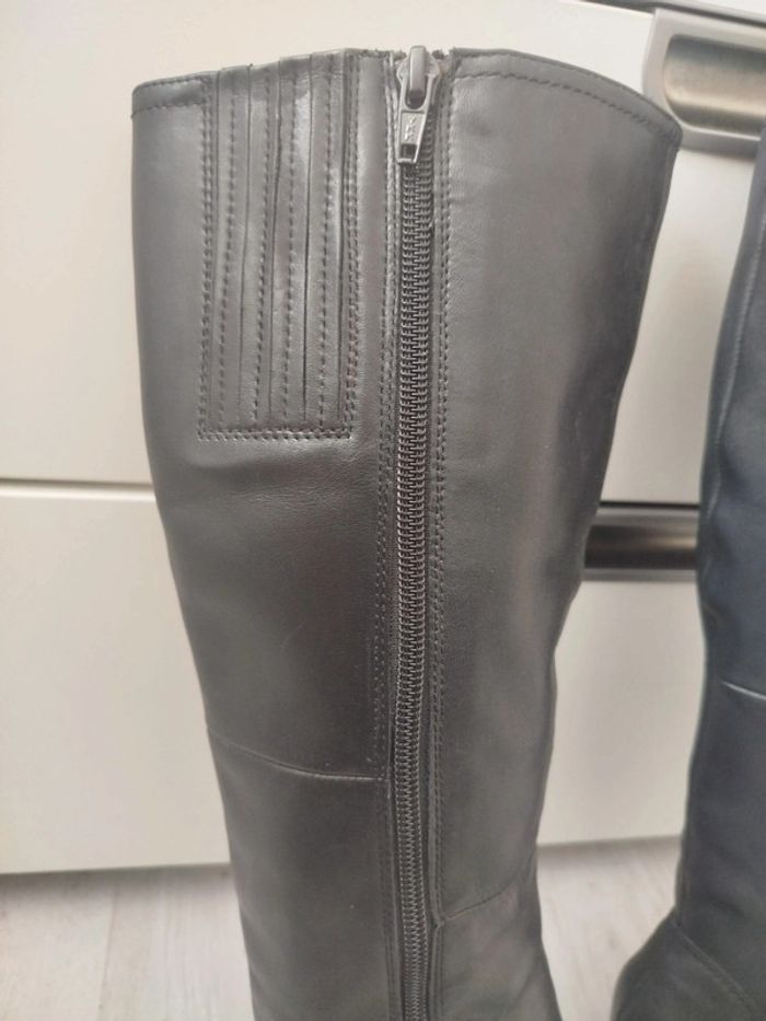 Bottes intérieur cuir pointure 37 , voir 38 - photo numéro 6