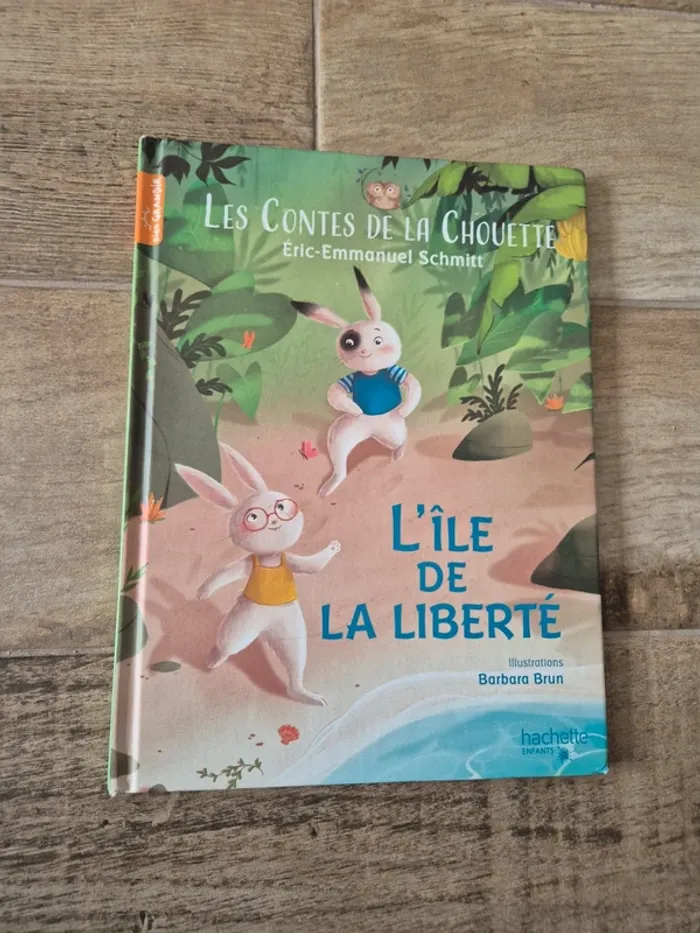 Livre L'île de la liberté les contes de la chouette
