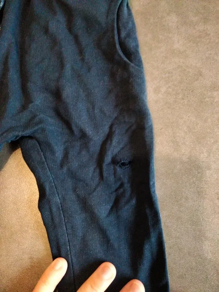 Lot pantalons abîmés - photo numéro 4
