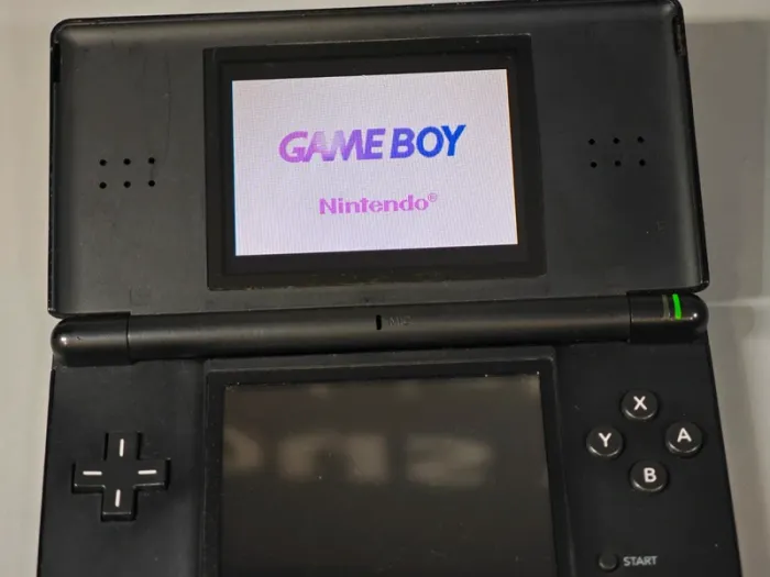 Console Nintendo DS Lite avec chargeur fonction GBA uniquement - photo numéro 5