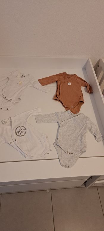 Bodies bébé 1mois 