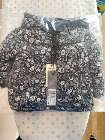 NEUF Doudoune IKKS réversible bebe fille 6M