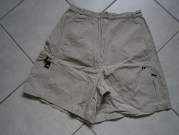 Short beige DECATHLON Taille 40