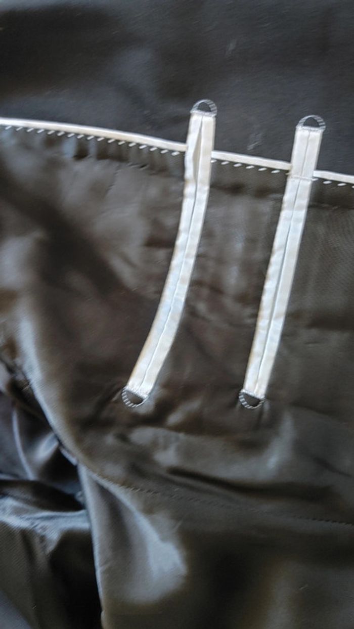 Magnifique blazer noir en excellente état - photo numéro 13