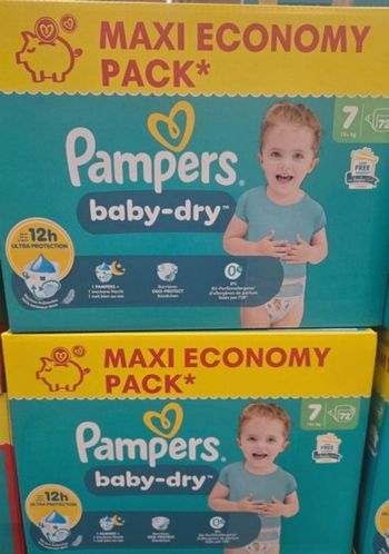 2 cartons de couches pampers taille 7