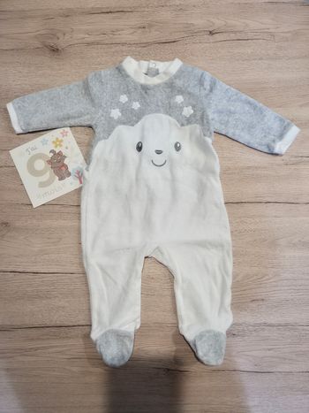 Pyjama en velours blanc et gris, Plus, 9 mois