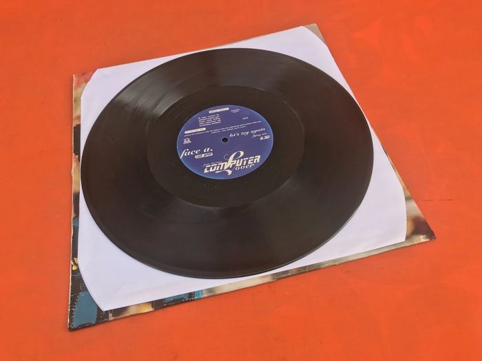 Vinyle Maxi 45 tours Feat. Luciana Computer Lover (1996) Panic Records 575 8771 - photo numéro 5