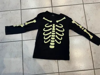 Haut de pyjama squelette phosphorescent 5-6ans Tex
