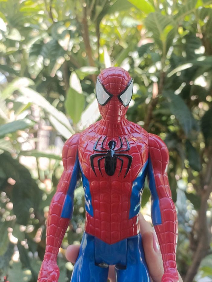 Figurine spiderman