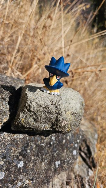 Super figurine Pokemon Nintendo finger puppet cornebre