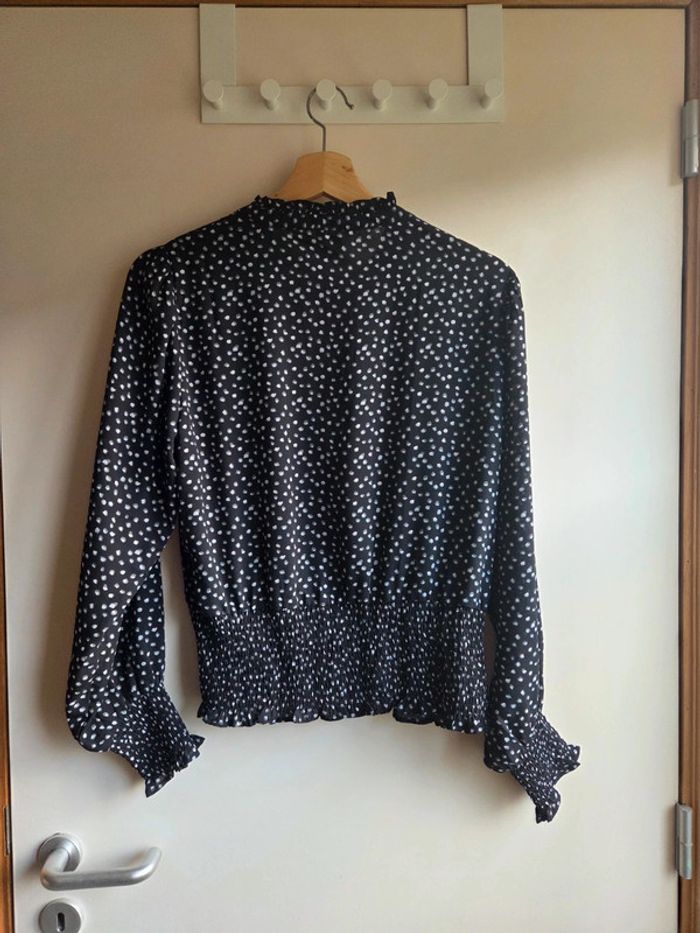 Blouse noire à pois - taille M - neuve sans étiquette - photo numéro 7