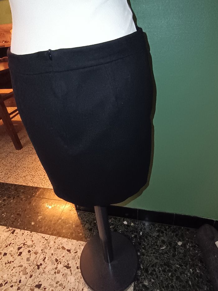 Jupe en daim noir - photo numéro 6