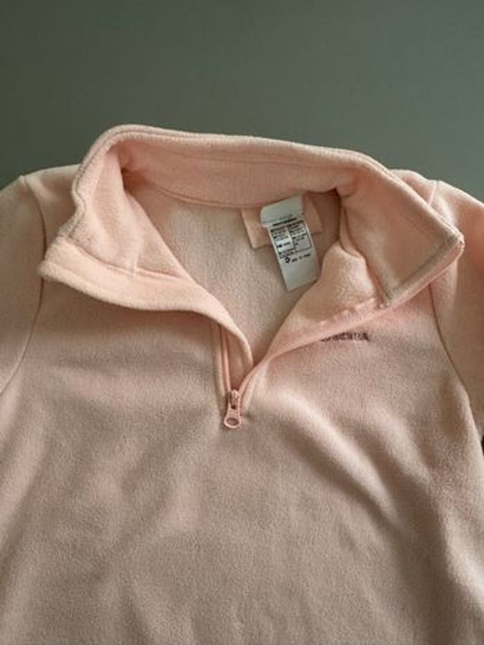 Pull polaire 4-6 ans Quechua décathlon. Parfait état. - photo numéro 4